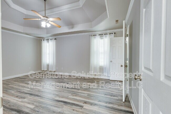 Building Photo - 1024 Belcor Dr