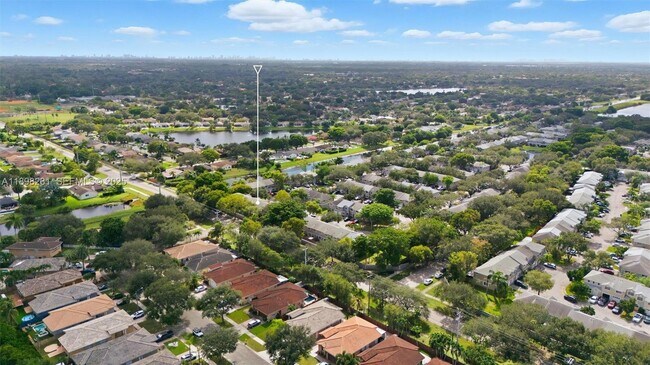 Building Photo - 12153 SW 49th Ct