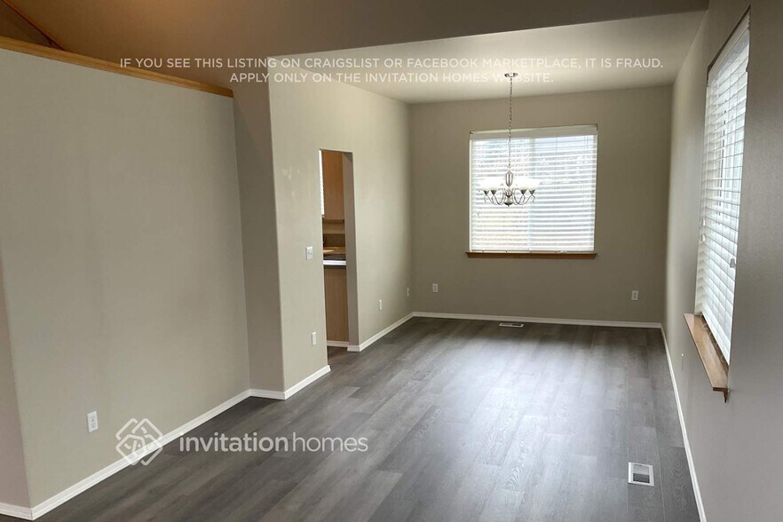 Building Photo - 2434 165th St E