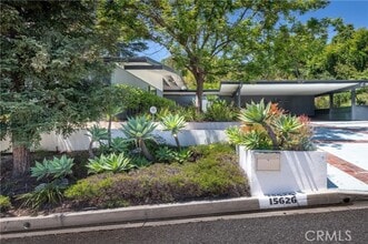 Building Photo - 15626 Royal Ridge Rd