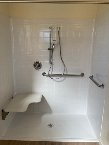 Building Photo - 2052 Smith Ln