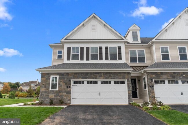 Building Photo - 46 Parry Wy