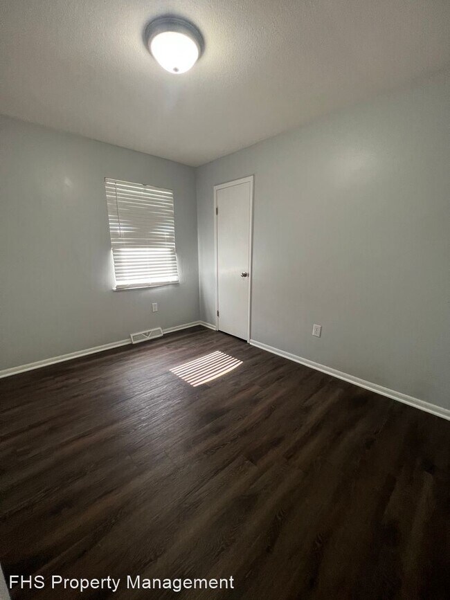 Building Photo - 3 br, 1 bath House - 621 S Golden