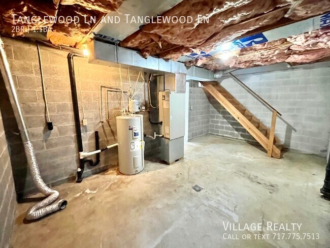 Building Photo - 442 Tanglewood Ln
