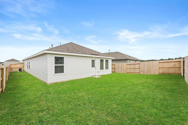 Building Photo - 214 Farray Frst Ln St