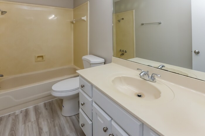 Building Photo - 129 Fern Valley Rd