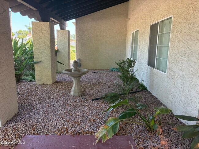 Building Photo - 8437 E San Benito Dr