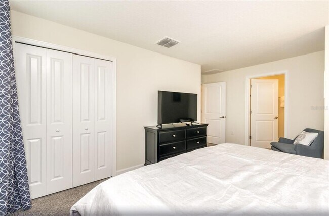 Building Photo - 9007 Stinger Dr