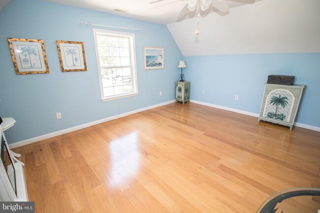 Building Photo - 45450 St Georges Ave