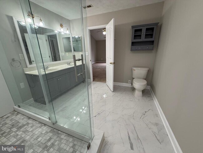 Building Photo - 4116 Derbyshire Ln