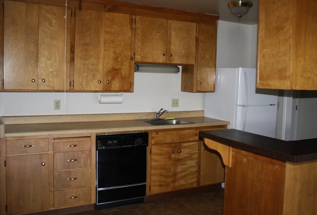 Building Photo - 1458 Hudson St