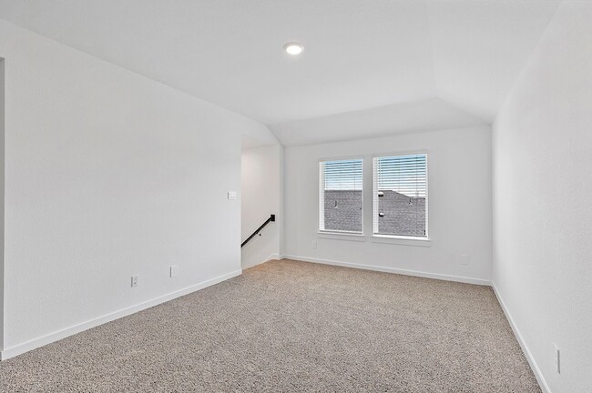 Building Photo - 31634 Whittis Hl Wy