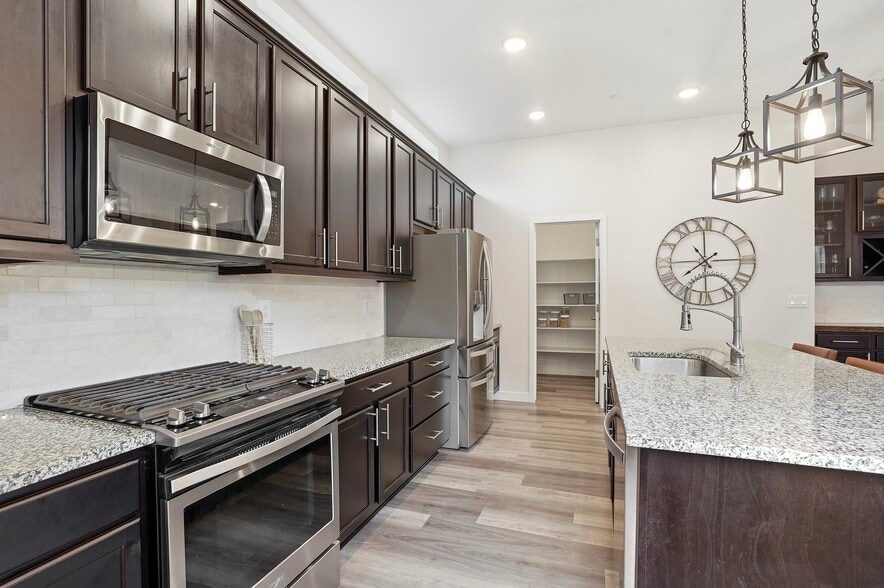 Building Photo - 6793 Navajo Way