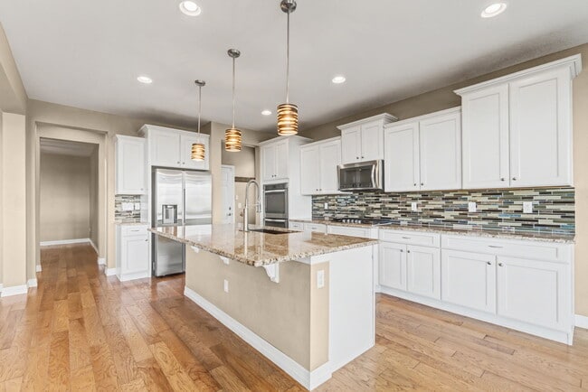 Building Photo - 15709 W 95th Pl