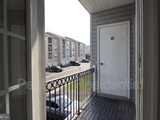 Building Photo - 2415 Rainswood Ln