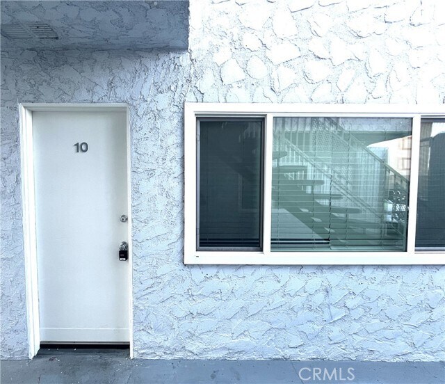 Building Photo - 12926 Doty Ave