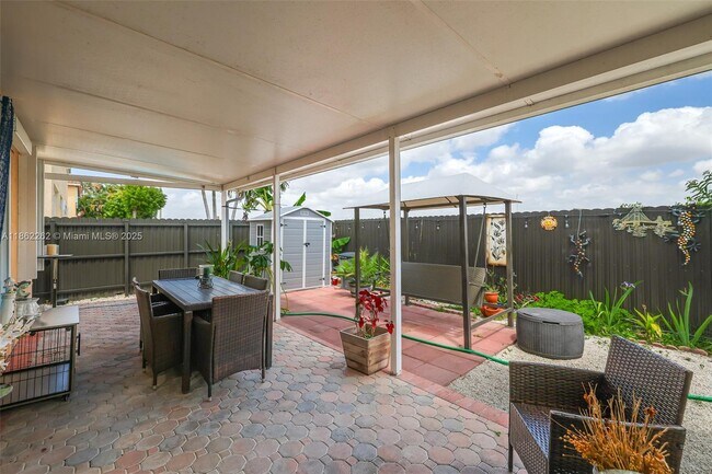 Building Photo - 15825 SW 60th Terrace