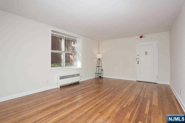 Building Photo - 2340 Linwood Ave