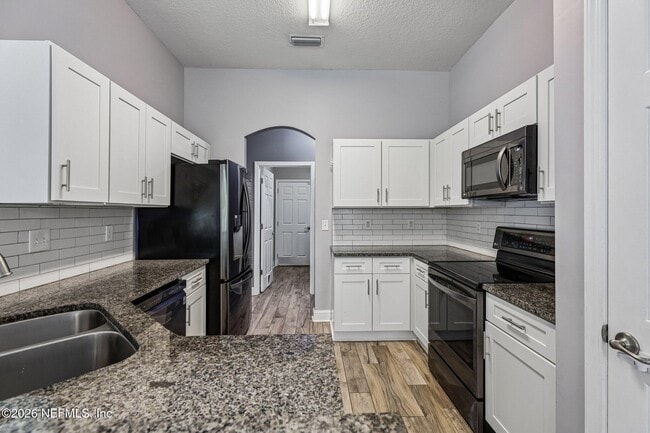 Building Photo - 3954 Trail Ridge Rd