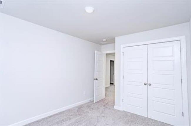 Building Photo - 206 Telford Dr