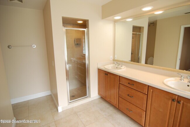 Building Photo - 2372 Windham Dr