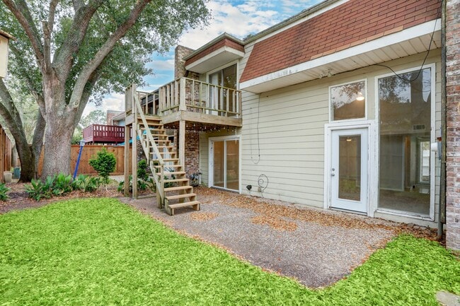 Building Photo - 6 Dorado Dr