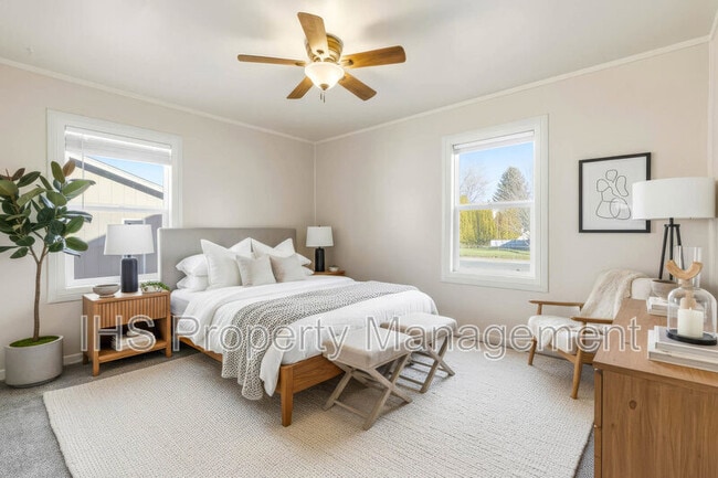 Building Photo - 1107 Thayer Dr