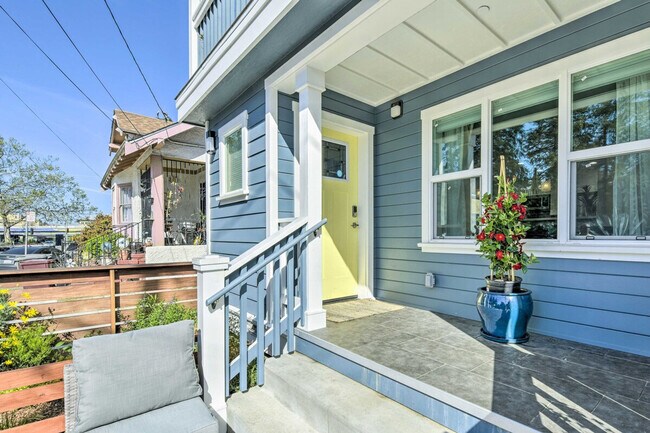Building Photo - 532 52nd St