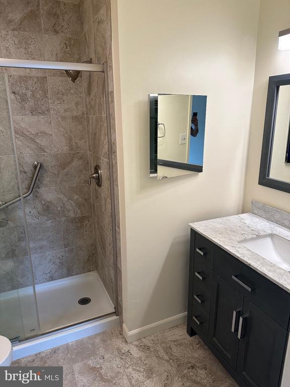 Building Photo - 942 S Rolfe St