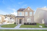 Building Photo - 1220 Hawthorne Tr