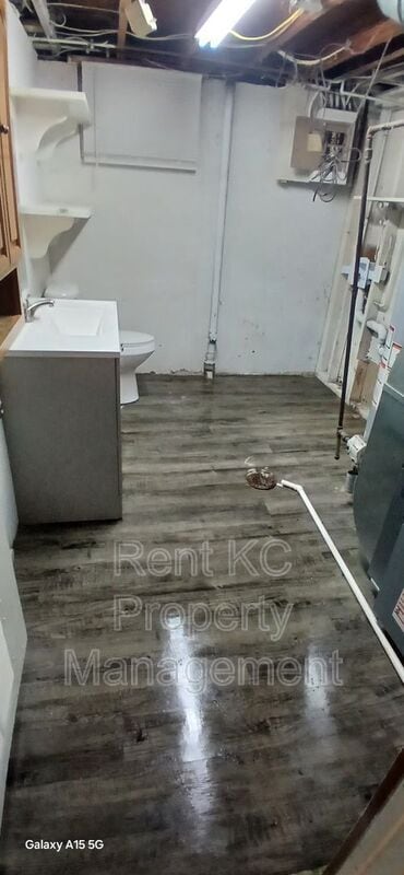 Building Photo - 7201 Hardy Ave