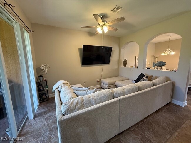 Building Photo - 10201 Olivewood Way