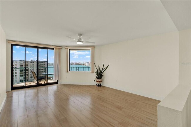 Building Photo - 670 Island Way