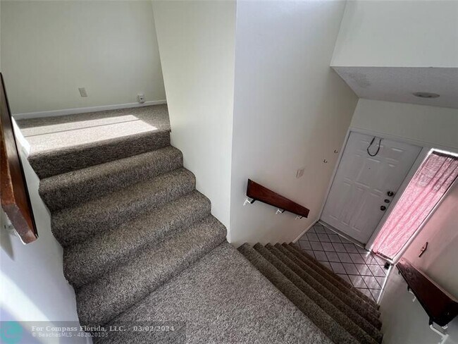 Building Photo - 8166 NW 15th Manor