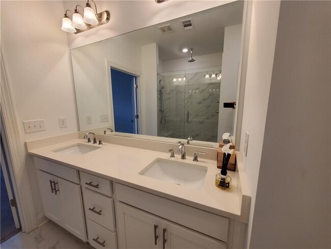 Building Photo - 3220 Bennett Crk Ln