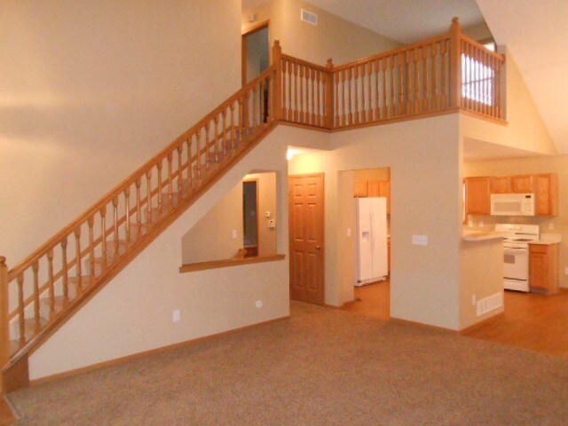 Building Photo - 485 Sycamore Creek St