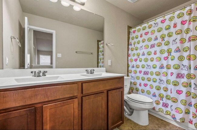 Building Photo - 109 Marble Head Way