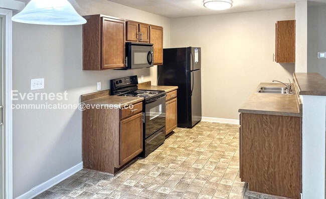 Building Photo - 29766 Westfield Dr