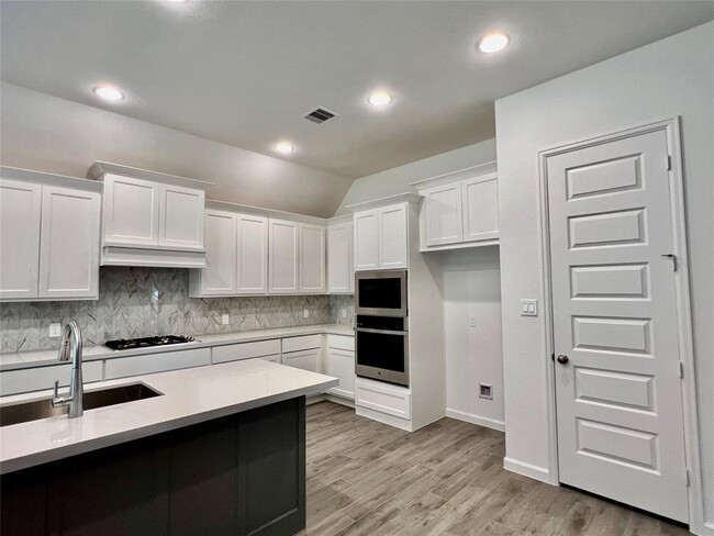 Building Photo - 10703 Kingston Spg Dr