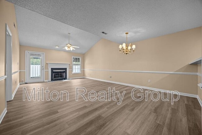 Building Photo - 101 Fairwoods Ct