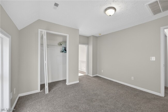 Building Photo - 1566 Winchester Ave