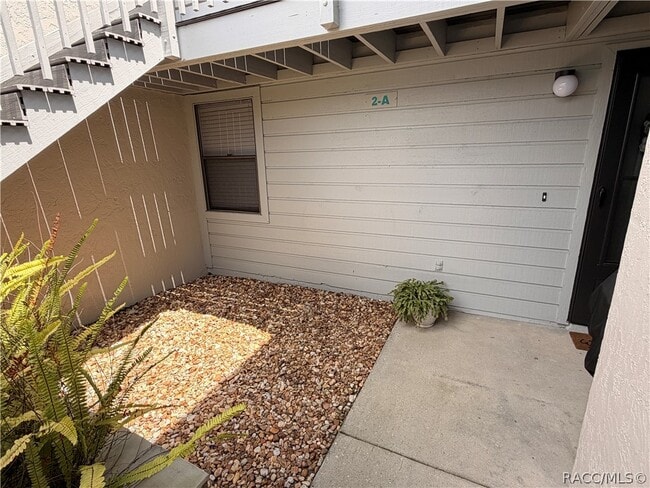 Building Photo - 636 E Gilchrist Ct