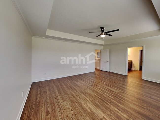 Building Photo - 600 Drema Ct