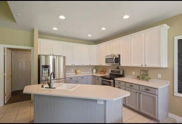 Building Photo - 1262 Creek Ridge Dr S