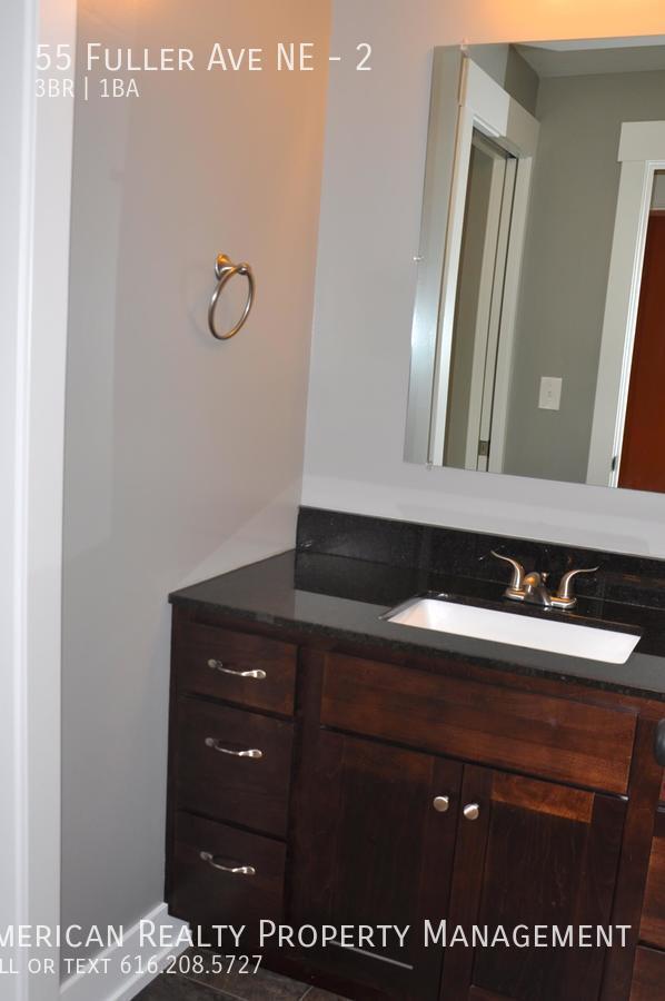 Building Photo - 55 Fuller Ave NE