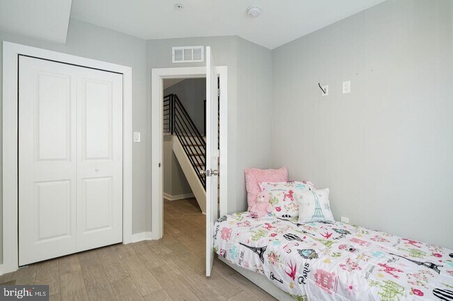 Building Photo - 815 Perkiomen St