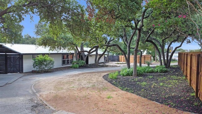 Building Photo - 3500 Northland Dr