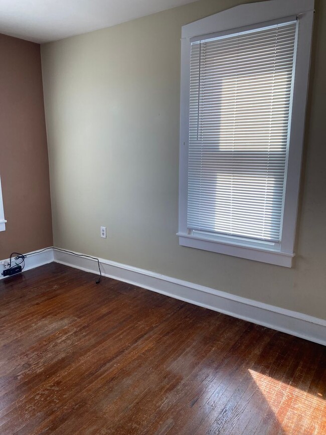 Building Photo - Now Available-3 Bedroom Norristown Rental!