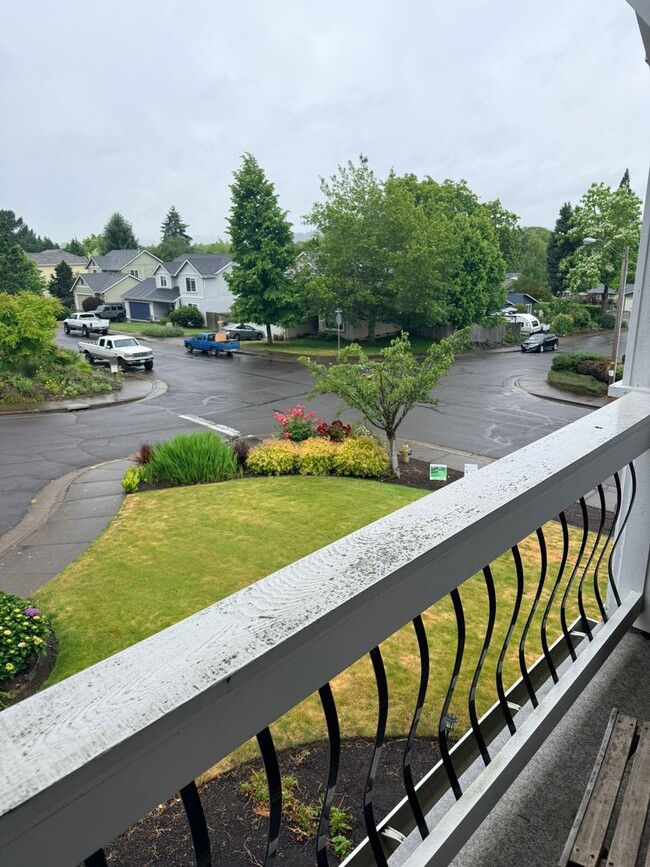 Building Photo - Lovely 4 Bedroom Home in Philomath