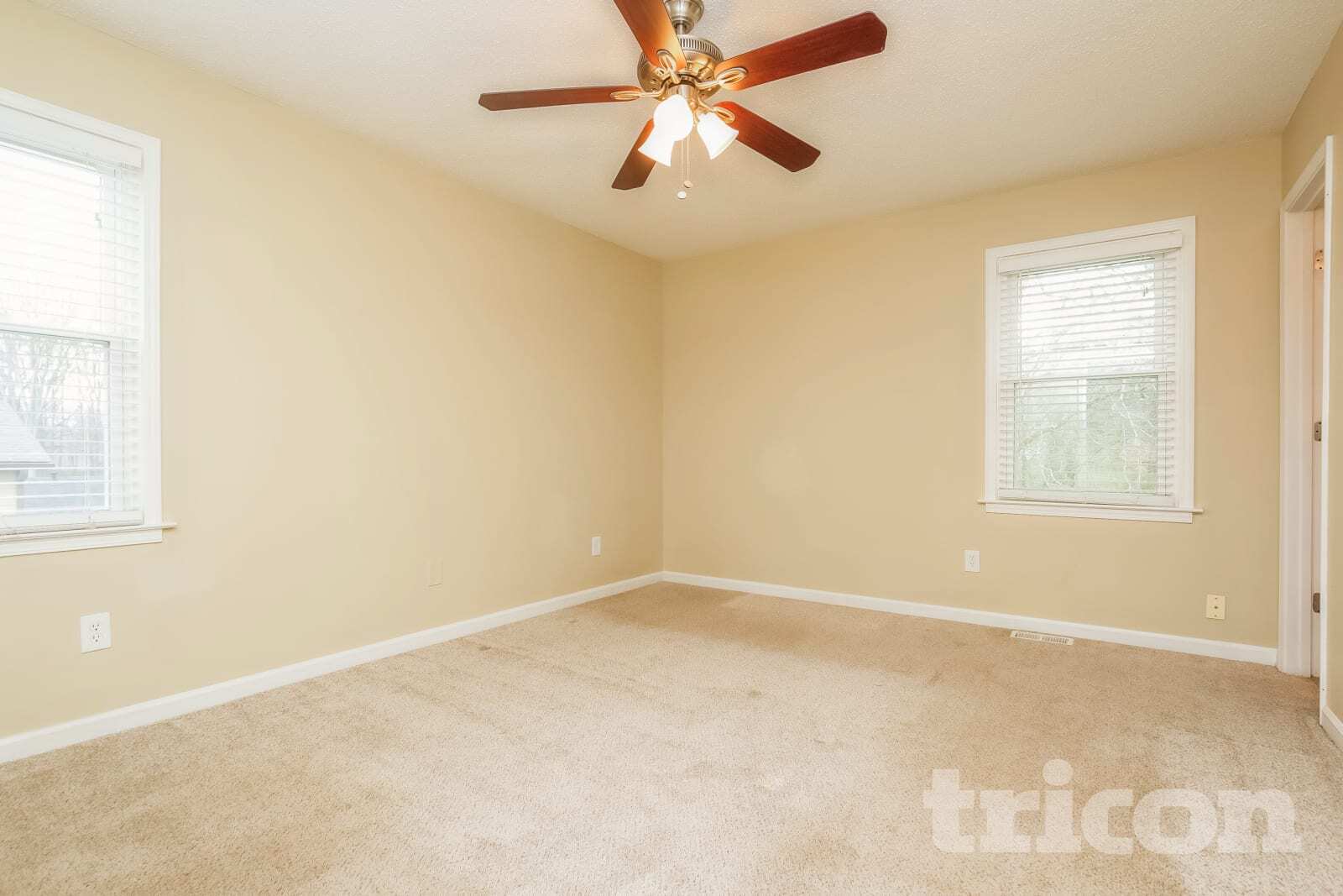 Building Photo - 125 Wayside Dr